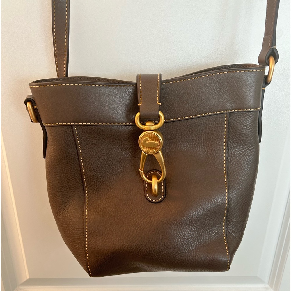 Dooney and Bourke Florentine Seed Bag